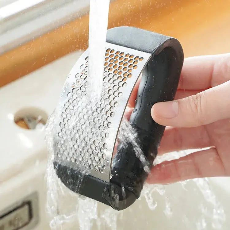 Stainless Steel Garlic Press Crusher Manual Garlic Mincer Chopping Garlic Tool Fruit Vegetable Tools Kitchen Accessories Gadget - The Urban Blasts Ltd